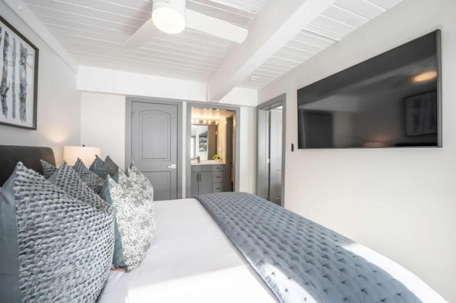 Renovated 2 Bedroom Condo W Hot Tub -Mountain Views! สโนว์แมส วิลเลจ ภายนอก รูปภาพ